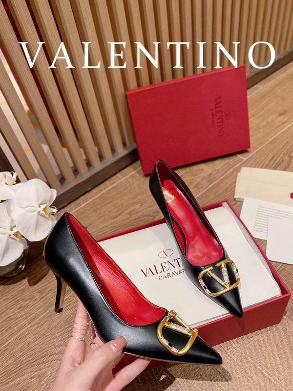 Valentino Women's Shoes 621